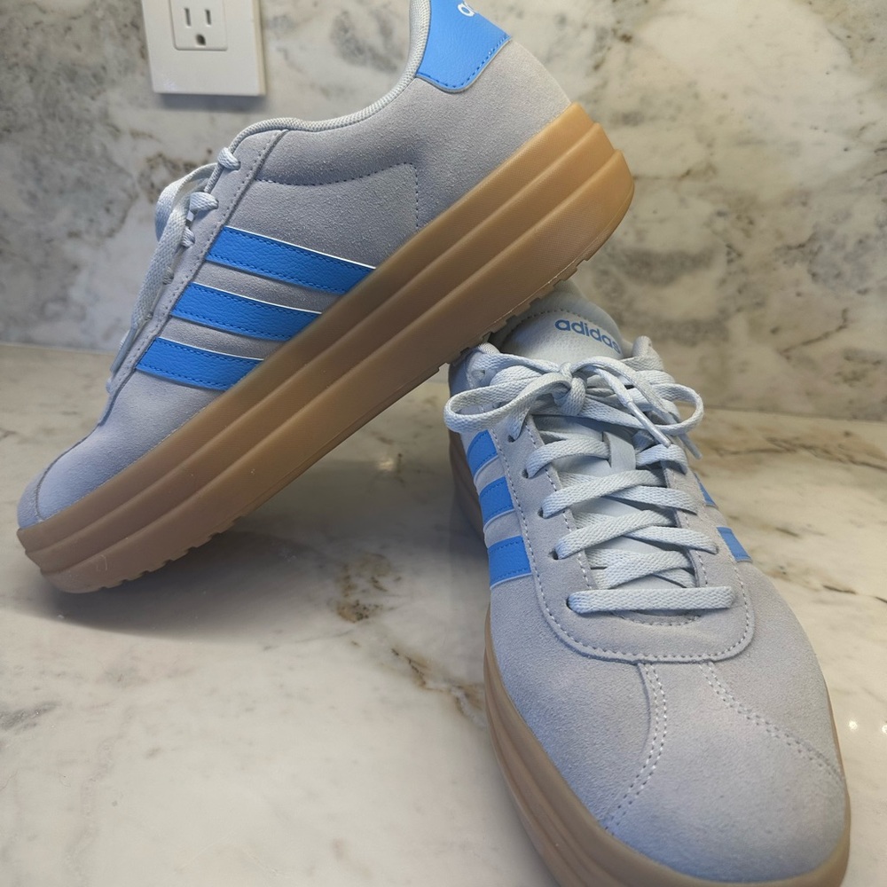 Adidas platform gazelle blue W11